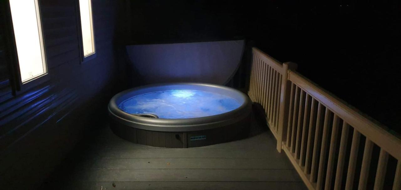 Ksr Hot Tub Holiday Home At Tattershall Lakes 外观 照片
