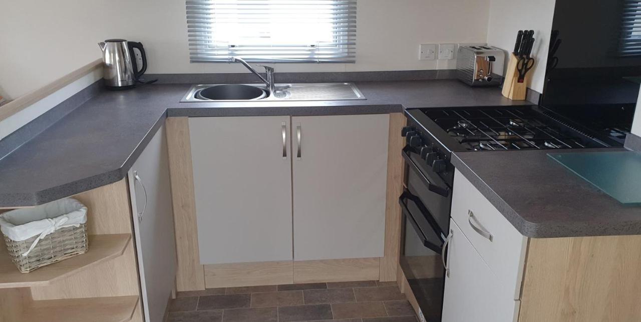 Ksr Hot Tub Holiday Home At Tattershall Lakes 外观 照片