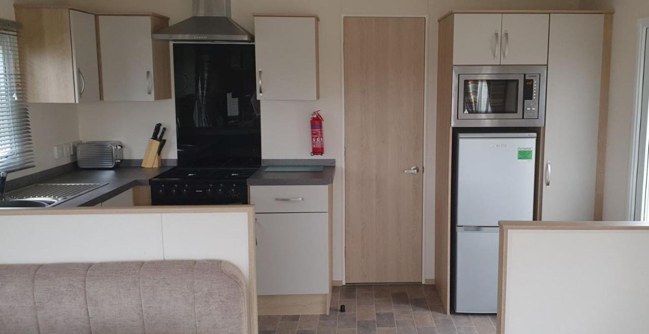 Ksr Hot Tub Holiday Home At Tattershall Lakes 外观 照片